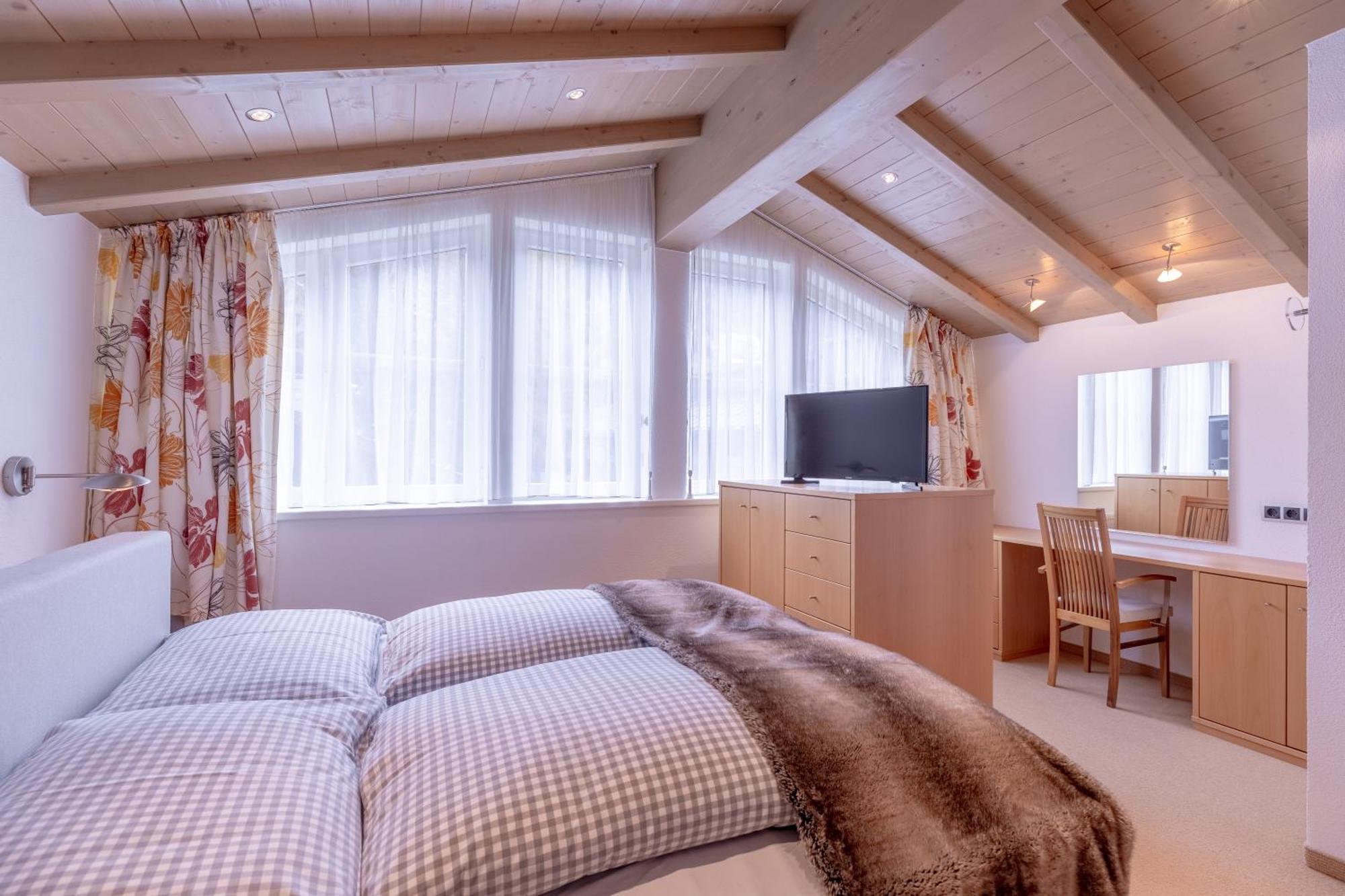 Quality Hosts Arlberg - Hotel Bergheim Sankt Anton am Arlberg Luaran gambar